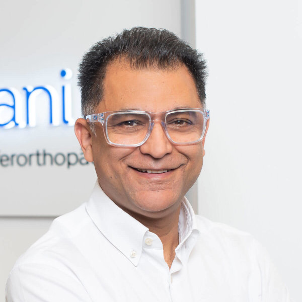 Foto von Dr. Sohani Kieferorthopäde