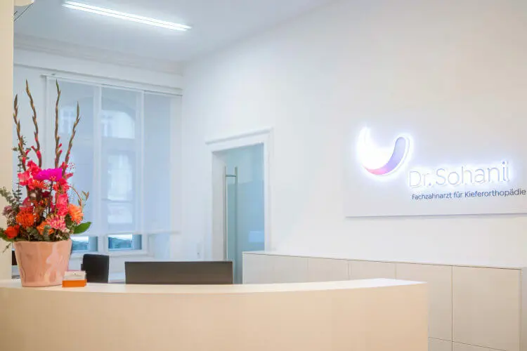 Rezeption in der kieferorthopädischen Klinik in Heidelberg